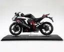 Kawasaki Ninja ZX-25R 1/12 Negro y Blanco